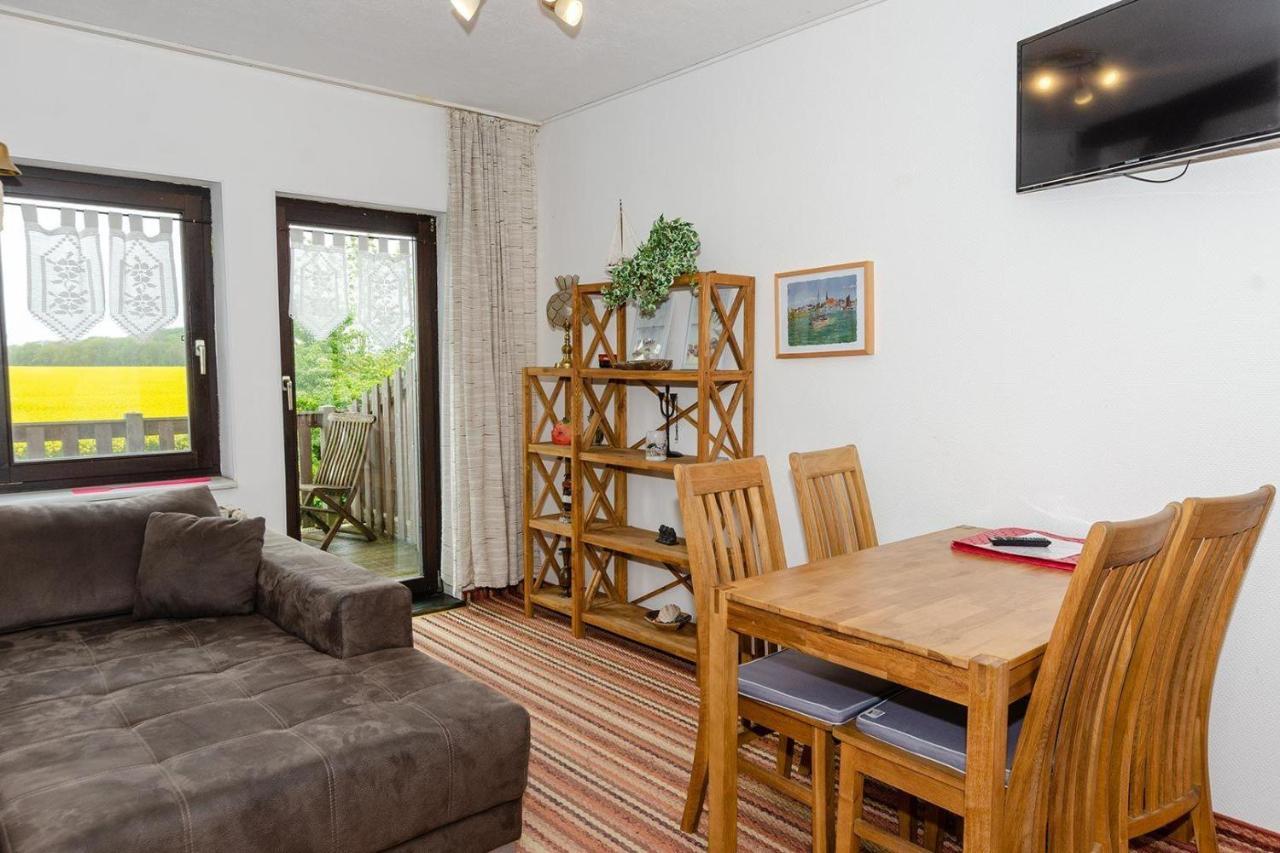 3-R-Ferienwohnung-Fuer-4-Personen-In-Schaprode-Auf-Ruegen-Zi3 Exterior photo